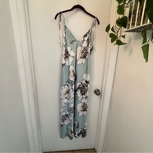 Victoria’s Secret dress Size Small